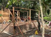 TMMD ke-129 di Jorong Buluh Kasok, Misnawati Dapat Bantuan Rehab Rumah Tidak Layak Huni 9 Satgas TMMD ke-129 di Jorong Buluh Kasok rehab rumah Misnawati
