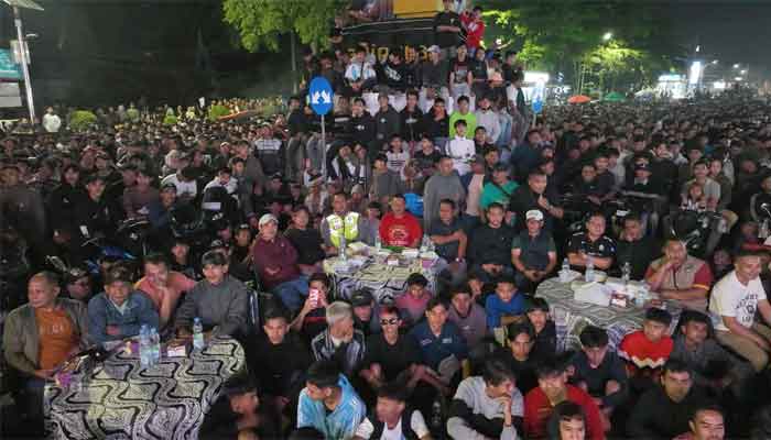 Nobar Piala Dunia 2026, Pemko Payakumbuh Sukses Gerakkan Ekonomi UMKM 1 Pemko Payakumbuh Nobar Piala Dunia 2026 di kawasan Tugu Adipura