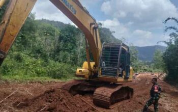 Pembukaan Jalan TMMD ke-129 di Jorong Buluh Kasok Mencapai Hasil Signifikan 3 Pembukaan Jalan TMMD ke-129 Kodim 0306/50 Kota di Jorong Buluh Kasok
