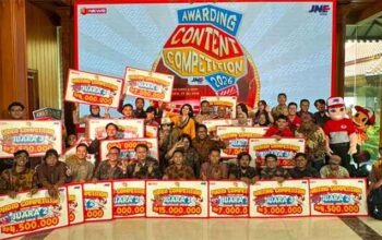 Puncak Penghargaan JNE Content Competition 2026, Dua Orang Juara Dapat Hadiah Umrah 3 Puncak Penghargaan JNE Content Competition 2026