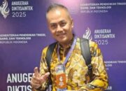 Dosen UNP Rahadian Zainul Raih Gold Winner SINTA Award di Anugerah Diktisainstek 2025
