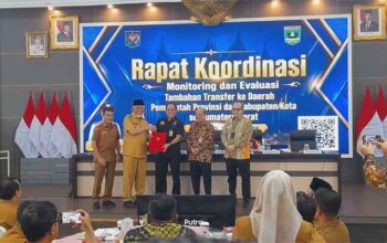 Pemprov Sumbar Siap Genjot Pemulihan Daerah Terdampak Bencana dengan Dana Pusat Rp2,71 Triliun Dana Pusat 3 Rapat Monitoring dan Evaluasi Percepatan Rehabilitasi dan Rekonstruksi Pascabencana Sumatera Barat