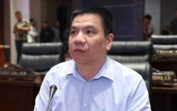 Anggota DPRD Kepri, Rudy Chua, saat rapat kerja evaluasi pelaksanaan SPMB Tahun 2026