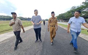 Deputi Organisasi IMI Pusat Tinjau Kesiapan Sirkuit Permanen Kandi Sawahlunto Menggelar Motoprix 2026 3 Deputi Organisasi IMI Pusat, Nasta Oktavian bersama Wako Sawahlunto, Riyanda Putra meninjau kesiapan Sirkuit Permanen Kandi menggelar Kejuaraan Motoprix 2026