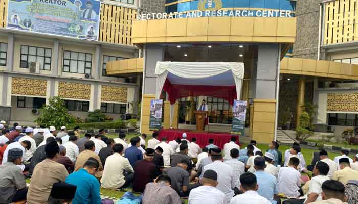 UNP Gelar Salat Idul Fitri 1447 H Bersama Masyarakat 1 UNP Gelar Salat Idul Fitri 1447 H Bersama Masyarakat