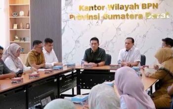 Target Pembangunan Fisik Dimulai 2028, Wakil Ketua DPRD Sumbar Iqra Chissa Dorong Percepatan Pembebasan Lahan Pantai Padang 4 Wakil Ketua DPRD Sumbar, Iqra Chissa Putra saat berkunjung dan koordinasi dengan Kantor Wilayah ATR/BPN Sumbar