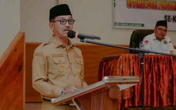 Pemkab dan Baznas Solsel Dorong Penghimpunan ZIS Lebih Maksimal 3 Bupati Solsel, Khairunas beri sambutan dalam kegiatan Optimalisasi Pengumpulan Zakat, Infak, Sedekah (ZIS) UPZ Masjid di Hotel Pesona Alam Sangir