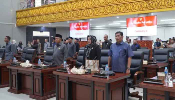 Wako Fadly Amran Sampaikan Nota Keuangan dan Perubahan APBD 2026 ke DPRD Padang 4 Rapat Paripurna DPRD Padang tentang penyampaian Nota Keuangan dan Perubahan APBD 2026