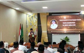Irwan Gantikan Eri Iswandi sebagai Kakan Kemenag Kota Bukittinggi 4 Wawako Ibnu Asis berikan sambutan dalam acara pisah sambut Kakan Kemenag Kota Bukittinggi