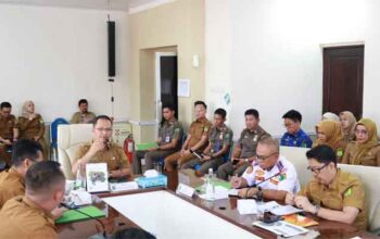 Rapat SOTK Baru, Ardiansyah Pastikan Penataan OPD Muba Berjalan Cepat Tanpa Ganggu Pelayanan Publik 4 Asisten Bidang Pemerintahan dan Kesejahteraan Rakyat Setda Muba, Ardiansyah pimpin Rapat SOTK baru