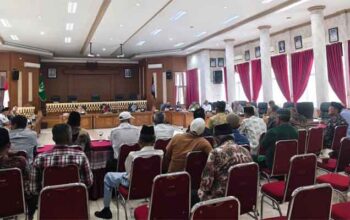 RDP dengan DPRD, Boy Sandi: Pemko Payakumbuh Mesti Duduk Bersama Tokoh Adat Nagari Koto nan Godang dan Koto nan Ampek 8 Suasana RDP tokoh adat Nagari Koto nan Godang dan Koto nan Ampek dengan DPRD Kota Payakumbuh