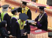UNP Wisuda 1.896 Lulusan di Periode 143 11 Wisuda UNP ke-143