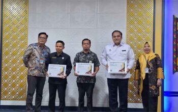 Pelaporan dan Pengelolaan Keuangan, BPTU HPT Padang Mengatas Sabet 3 Penghargaan dari KPPN Bukittinggi 5 BPTU HPT Padang Mengatas Terima 3 Penghargaan dari KPPN Bukittinggi