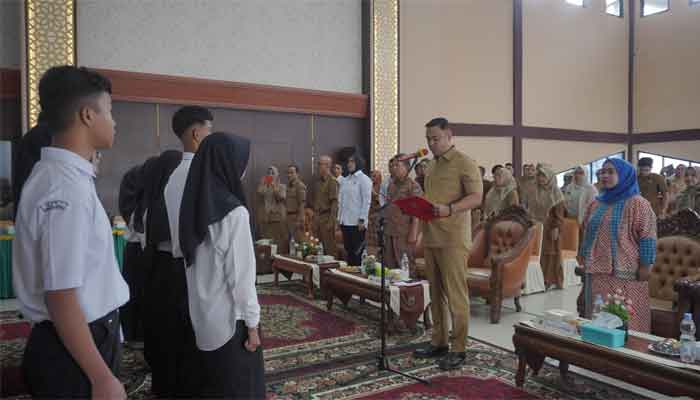 Bupati Benny Dwifa Yuswir lantik Pengurus Forum Anak Daerah (FAD) periode 2026–2028