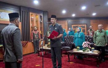 Bupati Sijunjung Lantik Suardi sebagai Penjabat Wali Nagari Kamang 5 Bupati Sijunjung Lantik Suardi sebagai Penjabat Wali Nagari Kamang