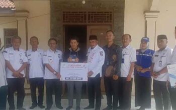 Dinsos Lampura Serahkan Santunan Kepada Korban Kebakaran Rumah di Tanjung Harapan 6 Dinsos Lampura Serahkan Santunan Kepada Korban Kebakaran Rumah di Tanjung Harapan