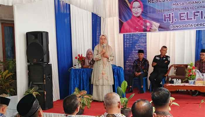 Anggota DPRD Bukittinggi Elfianis Serap Aspirasi Warga MKS Melalui Reses Perorangan 1 Anggota DPRD Bukittinggi Elfianis Serap Aspirasi Warga MKS