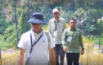 Evaluator UNESCO Telusuri Geosite Unggulan di Geopark Ranah Minang Silokek 6 Evaluator UNESCO Telusuri Geosite Unggulan di Geopark Ranah Minang Silokek