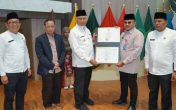 Gubernur Sumbar Serahkan 16 Sertifikat Warisan Budaya Takbenda Indonesia 2026 7 Gubernur Sumbar Serahkan 16 Sertifikat Warisan Budaya Takbenda Indonesia 2026