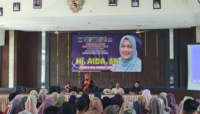 Legislator Hj Aida Gelar Sosialisasi Perda Tentang Penyelenggaraan Kesejahteraan Sosial di Limapuluh Kota