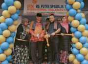 Kantor Kolaborasi Medis Putra Specialist Hospital Melaka Kini Hadir di Bukittinggi 9 Gubernur Sumbar, Mahyeldi resmikan Kantor Kolaborasi Medis Putra Specialist Hospital Melaka Kini Hadir di Bukittinggi