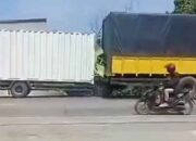 Kecelakaan Mobil Boks dengan Truk di Kayu Aro Solok, 1 Orang Meninggal