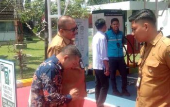 Kepala Biro Umum Setdaprov Sumbar Tinjau SPKLU di Halaman Kantor Gubernur 3 Kepala Biro Umum Setdapemprov Sumbar, Andre Algamar meninjau SPKLU PT PLN di halaman kantor Gubernur Sumbar