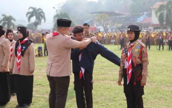 Wawako Jeffry Lepas Kontingen Pramuka Kwarcab Kota Sawahlunto ke Jamnas 2026 di Cibubur