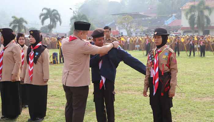 Wawako Jeffry Lepas Kontingen Pramuka Kwarcab Kota Sawahlunto ke Jamnas 2026 di Cibubur