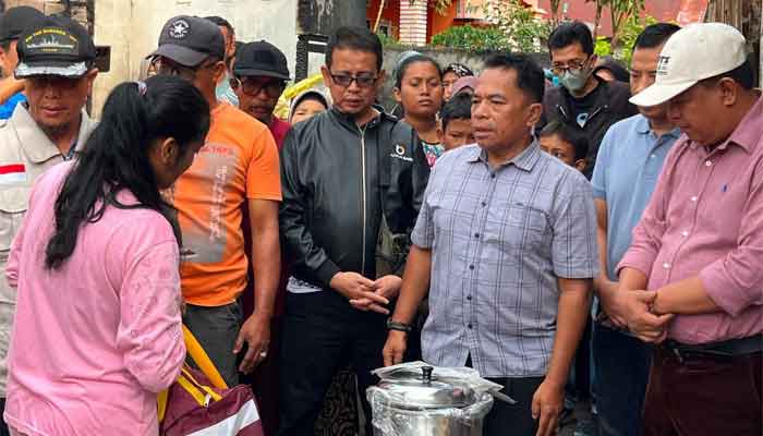 Korban Kebakaran Padang Tiakar Kembali Terima Bantuan dari Pemko Payakumbuh