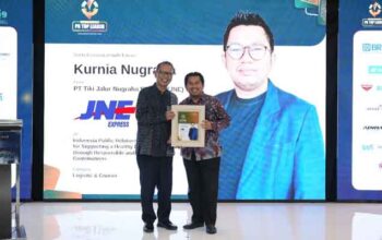 Kurnia Nugraha dari JNE Raih Penghargaan Indonesia Public Relations Top Leader 2026 5 Media Communication Head JNE, Kurnia Nugraha Raih Penghargaan Indonesia Public Relations Top Leader 2026