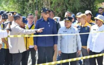 Tinjau Lokasi Terdampak Bencana Hidrometeorologi, Menteri PU Perkuat Langkah Tanggap Darurat di Agam 3 Menteri PU, Dody Hanggodo tinjau Lokasi Terdampak Bencana Hidrometeorologi di Kabupaten Agam