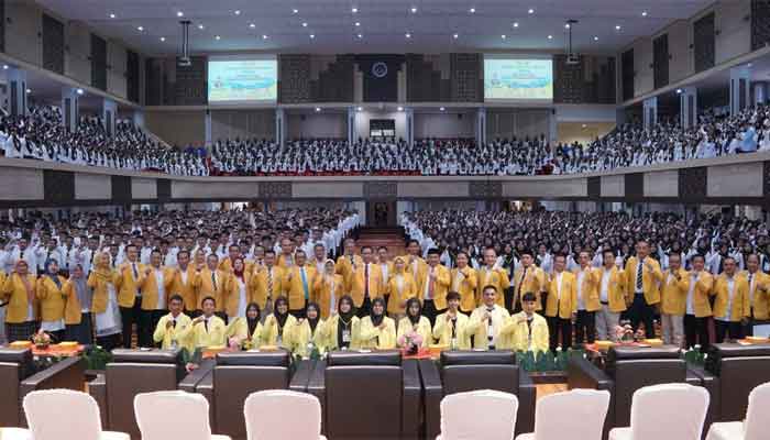 UNP Sambut 12.128 Mahasiswa Baru dalam PKKMB 2026