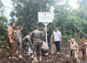 Sinergi Pemanfaatan Aset Bersama Antar Daerah, Pemko Bukittinggi Amankan Aset di Agam 9 Wako Ramlan Nurmatias pimpin pengamanan Aset Pemko Bukittinggi di Nagari Gadut, Kabupaten Agam