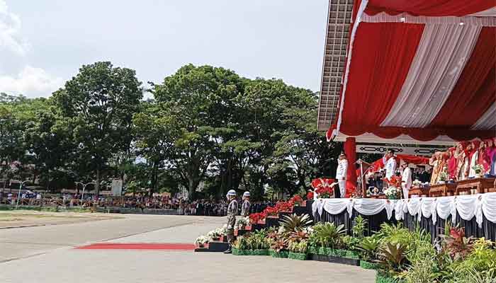 Pemko Bukittinggi Kibarkan Bendera Pusaka Merah Putih di HUT RI ke-81