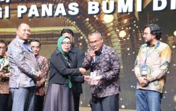 Pemprov Sumbar Raih Penghargaan Pendukung Investasi Panas Bumi dari Kementerian ESDM 4 Pemprov Sumbar Raih Penghargaan Pendukung Investasi Panas Bumi dari Kementerian ESDM