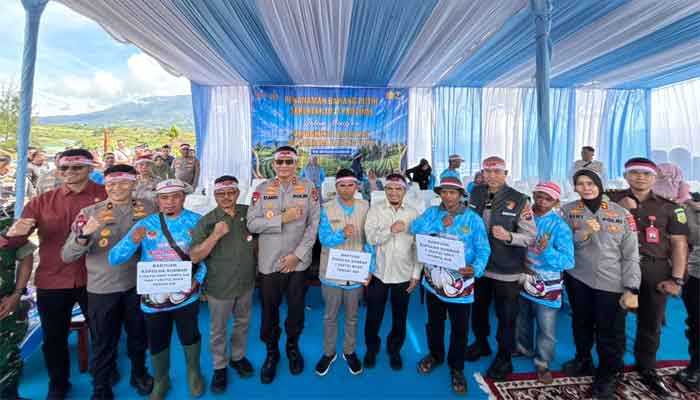 Penanaman Bawang Putih Serentak Nasional di Nagari Kampuang Batu Dalam, Kecamatan Danau Kembar, Kabupaten Solok