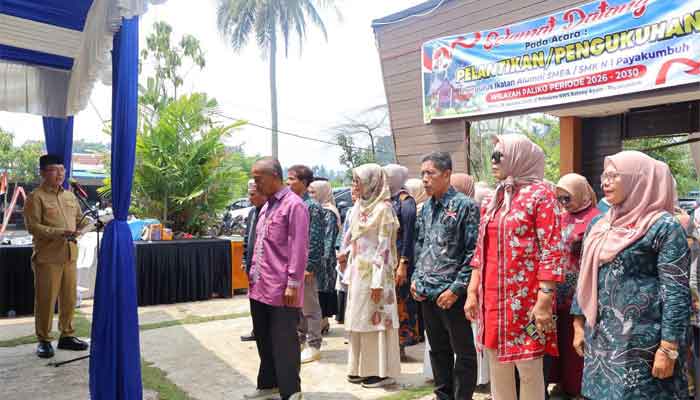 Wali Kota Zulmaeta Kukuhkan Pengurus Alumni SMKN 1 Payakumbuh Wilayah Paliko 1 Wali Kota Zulmaeta Kukuhkan Pengurus Alumni SMKN 1 Payakumbuh Wilayah Paliko