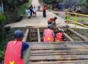 Perbaikan Pemkab Muba Rampung, Jembatan Purwosari Kini Kembali Aman Dilalui 9 Perbaikan Jembatan di Jalan Poros Dusun IV, Desa Purwosari, Kecamatan Lais, Kabupaten Musi Banyuasin