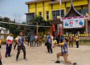 Pertandingan Voli Eksekutif Sambut HUT RI, Tim Pemkab Solsel Tundukkan Forkopimda 9 Pertandingan Voli Eksekutif antara Tim Pemkab Solsel versus Tim Forkopimda