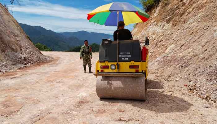 Pembangunanjalan TMMD ke-129 di Jorong Buluh Kasok
