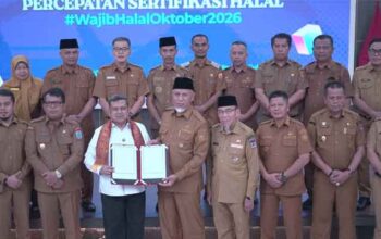 Pemko Payakumbuh Dukung Percepatan Sertifikasi Halal dan Perkuat UMKM 4 Wakil Wali Kota Payakumbuh, Elzadaswarman hadiri Rapat Koordinasi Kepala Daerah se-Sumatera Barat di Auditorium Gubernuran