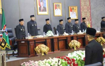DPRD Padang Gelar Rapat Paripurna Istimewa Hari Jadi Kota ke-357, 12 Tokoh Masyarakat Terima Penghargaan 4 DPRD Padang Gelar Rapat Paripurna Istimewa Hari Jadi Kota ke-357