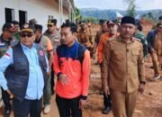 Sekretaris BNPB Tinjau Pembangunan Huntara di Gunuang Omeh Limapuluh Kota