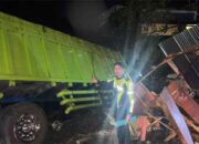 Truk alami kecelakaan lalu lintas di Jorong Aro, Nagari Talang, Kabupaten Solok