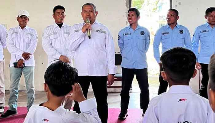 Ketua Umum Pengkot TI Kota Padang, Mursalim saat membuka UKT Geup 2