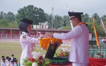 Bupati Benny Dwifa Jadi Inspektur Upacara HUT RI ke-81 Tingkat Kabupaten Sijunjung 3 Bupati Benny Dwifa Jadi Inspektur Upacara HUT RI ke-81 Tingkat Kabupaten Sijunjung