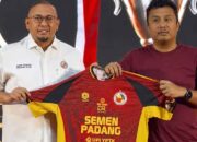 Wagub Sumbar Apresiasi Jersey Baru Semen Padang FC yang Sarat Identitas Minangkabau