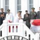 Catat Sejarah! Wali Kota Bukittinggi Serahkan Bendera Pusaka dn Teks Proklamasi di Bawah Jam Gadang