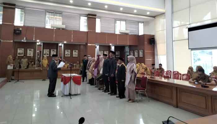 Wawako Bukittinggi Lantik 8 Pejabat Administrator, Pengawas dan Fungsional